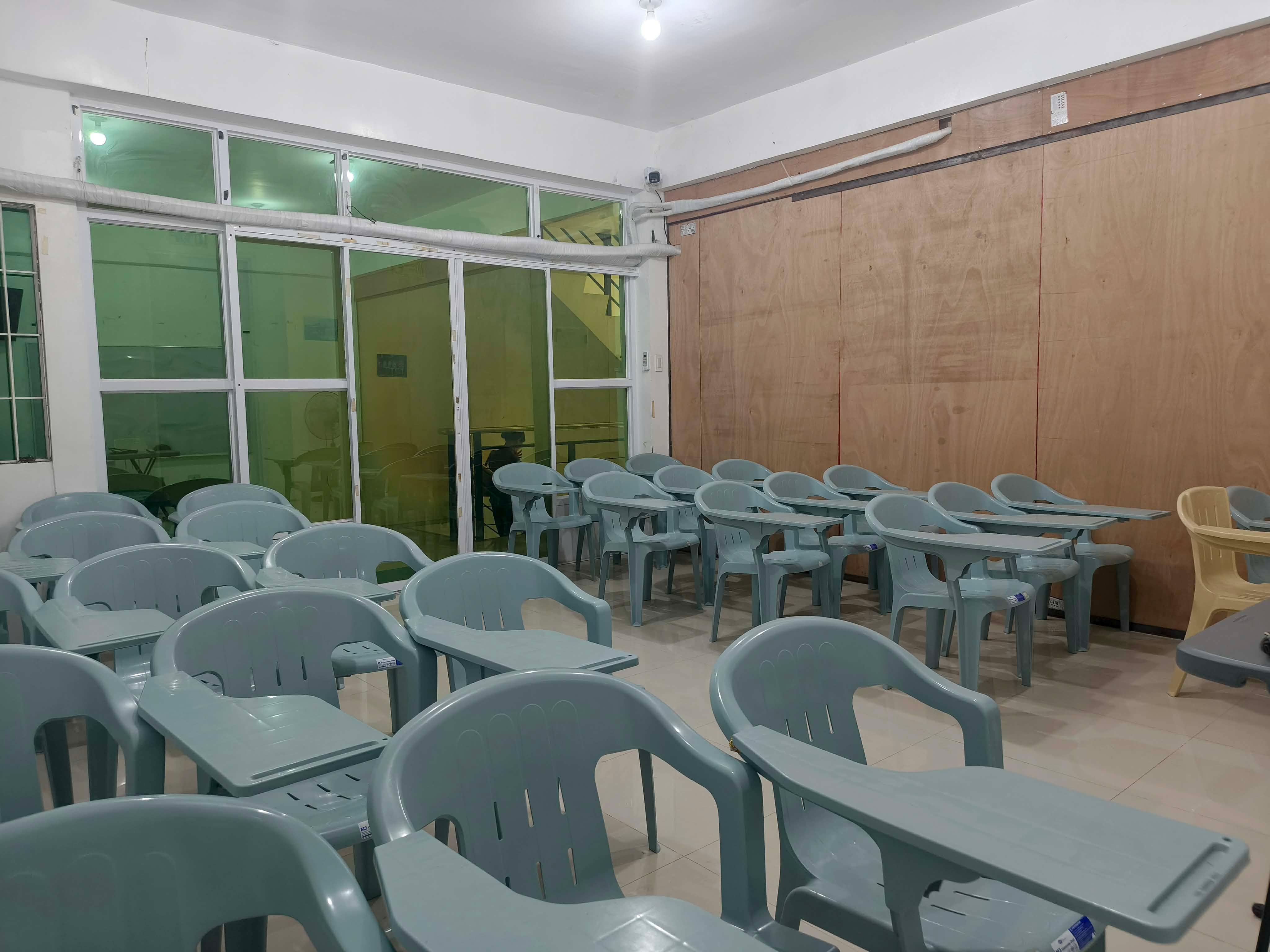 Annex Building - Classroom 301 4