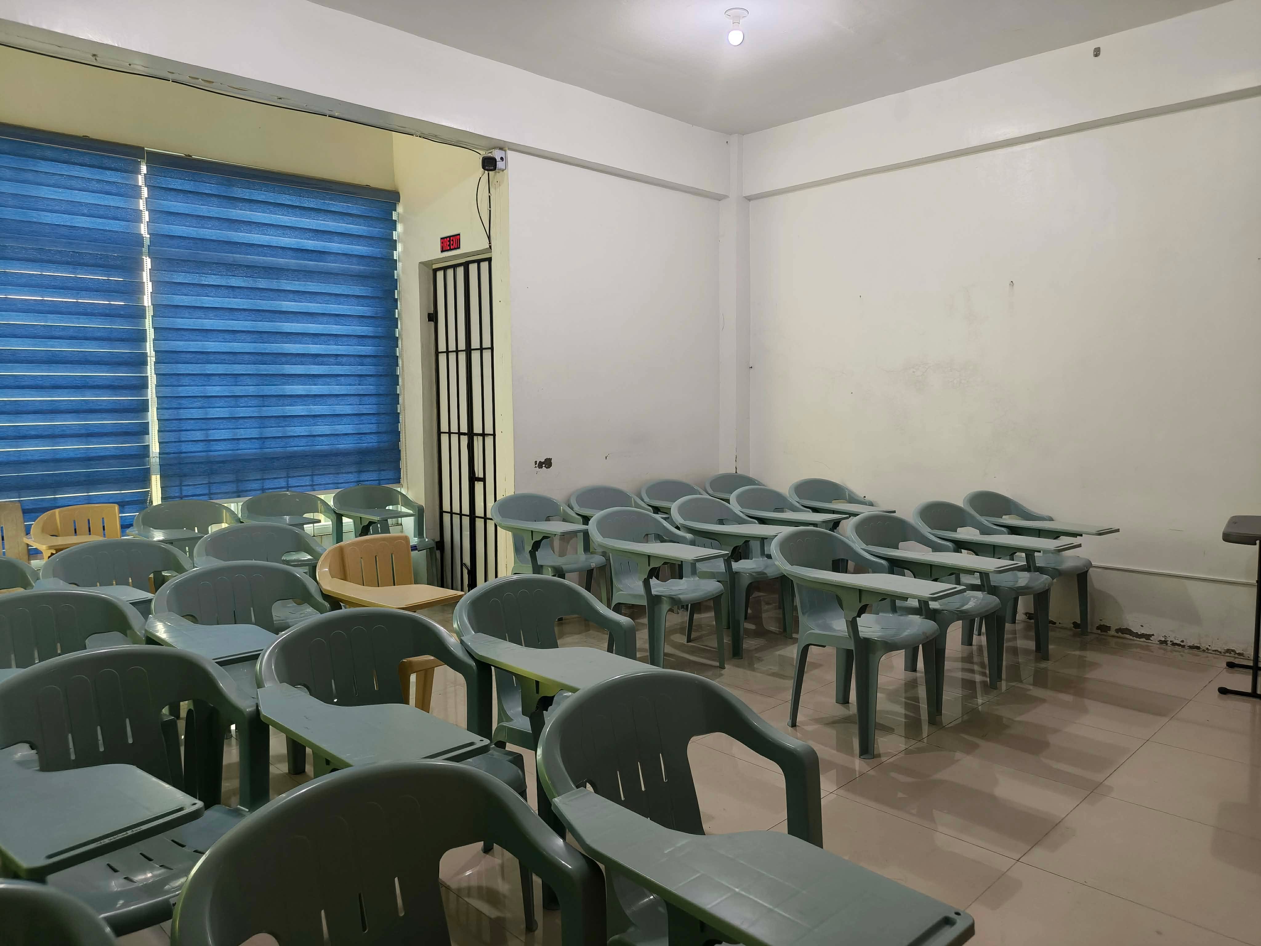 Annex Building - Classroom 302 3